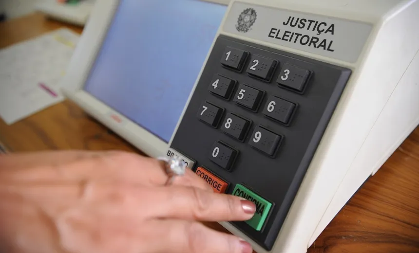 ELEIÇÕES: STF mantém aplicação da Ficha Limpa para condenados antes de 2010