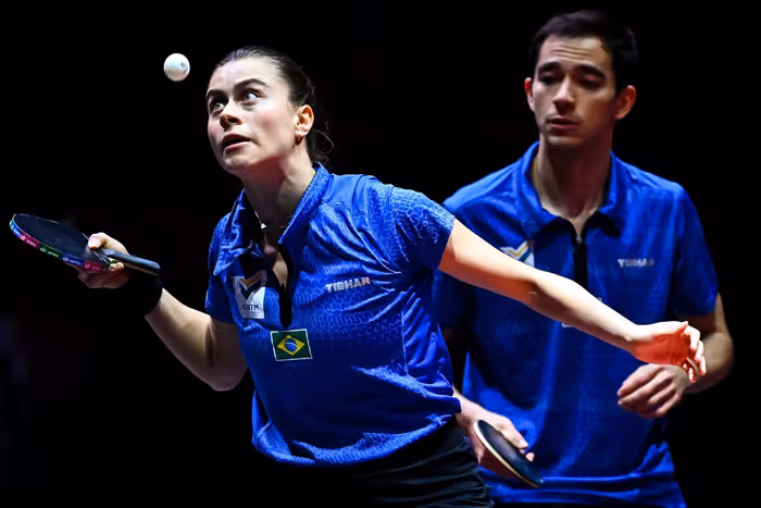 Bruna Takahashi e Hugo Calderano garantem medalha inédita. Foto: Noushad Thekkayil/NurPhoto via Getty Images