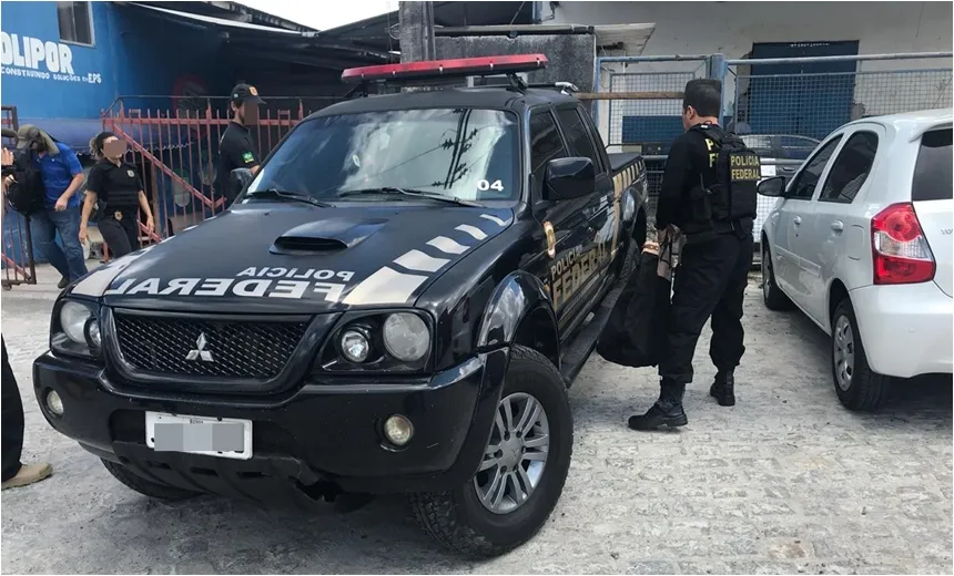 Polícia e Receita Federal deflagram operação contra fraudes em importação, em Salvador