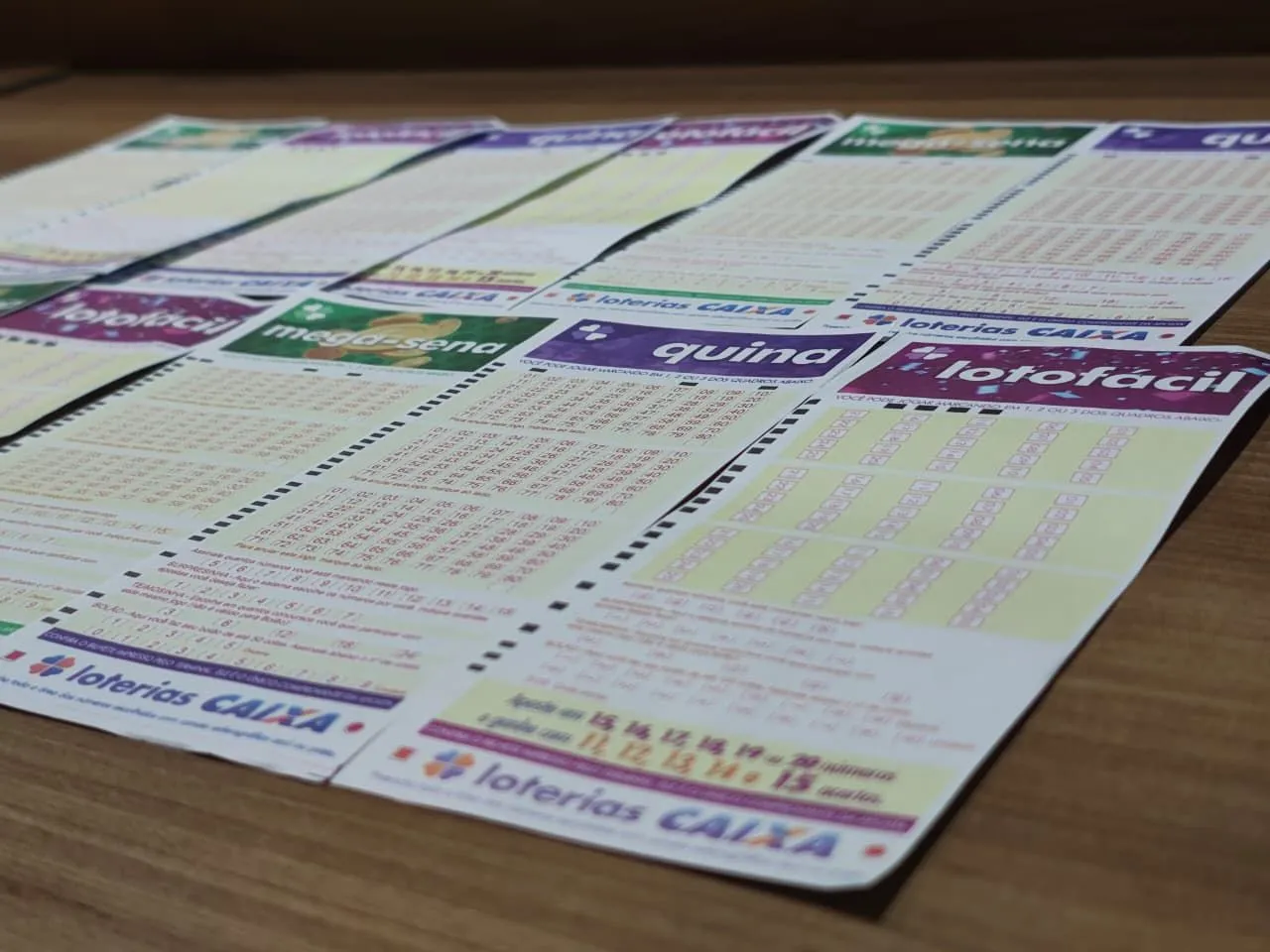 Apostas faturam valores milionários nos sorteios da Lotofácil, Mega-Sena e Quina