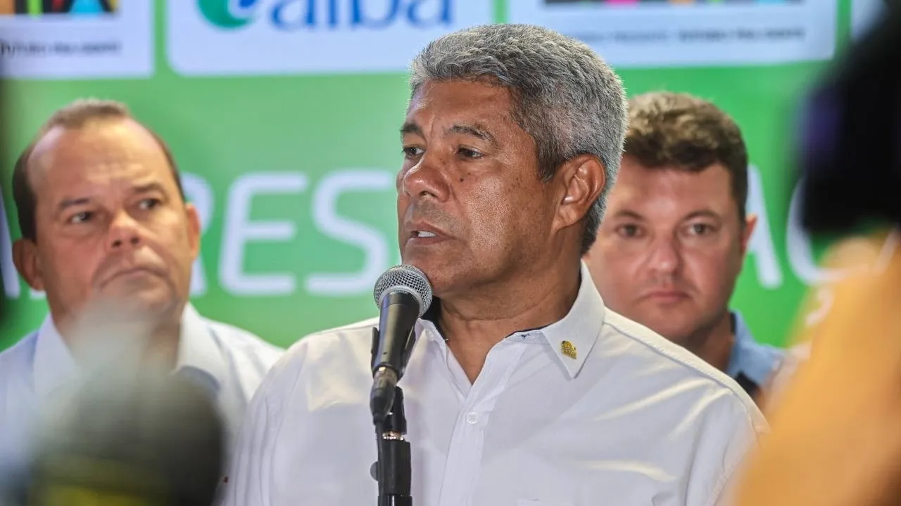 Jerônimo ironiza Bruno Reis por festas em Salvador: ‘Entregue creches'