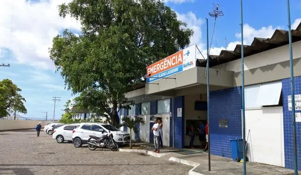 Criança de 12 anos é baleada na Rótula da Feirinha, em Cajazeiras, diz PM