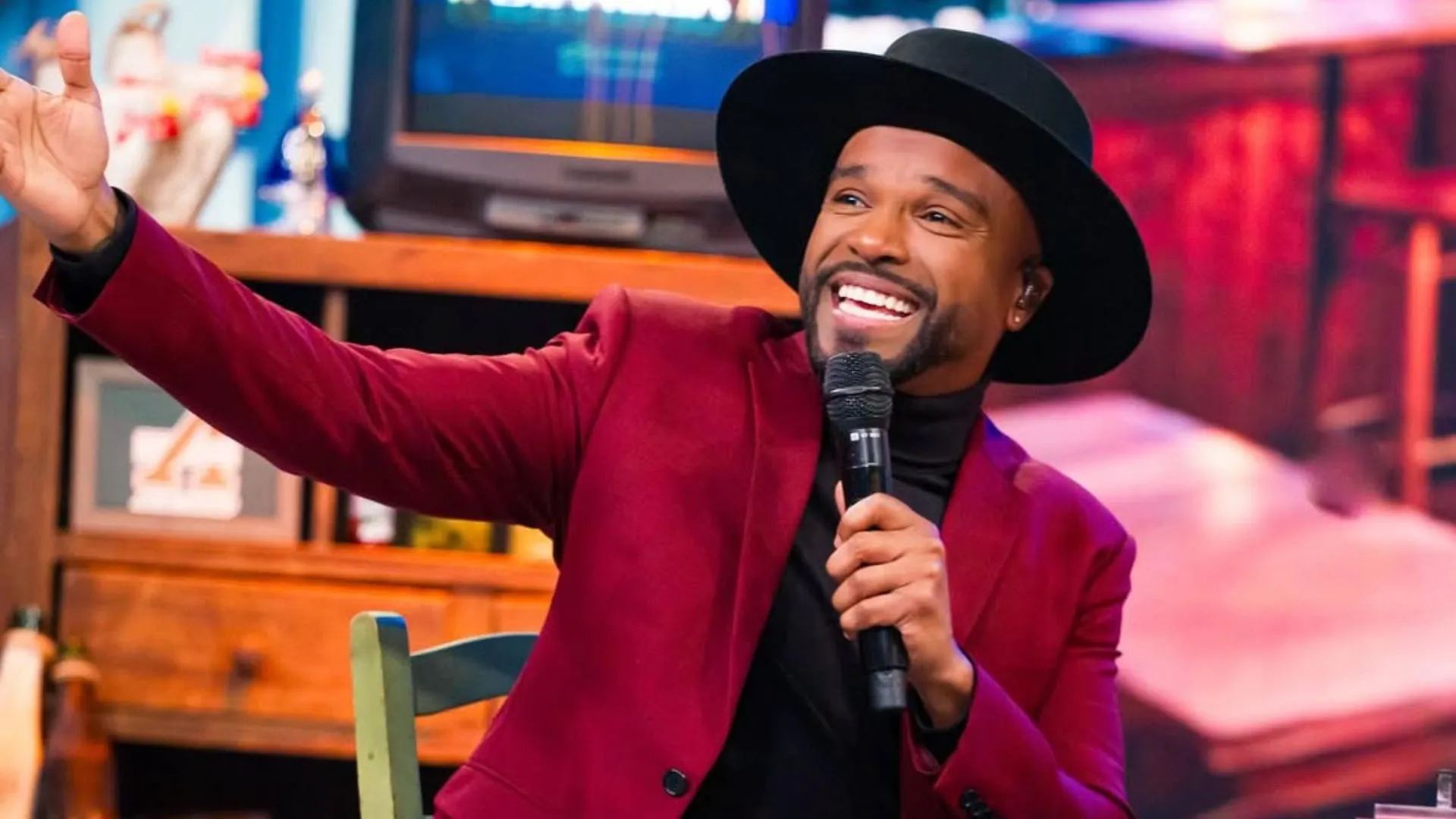 Alexandre Pires está entre os 100 maiores artistas latinos do século 21