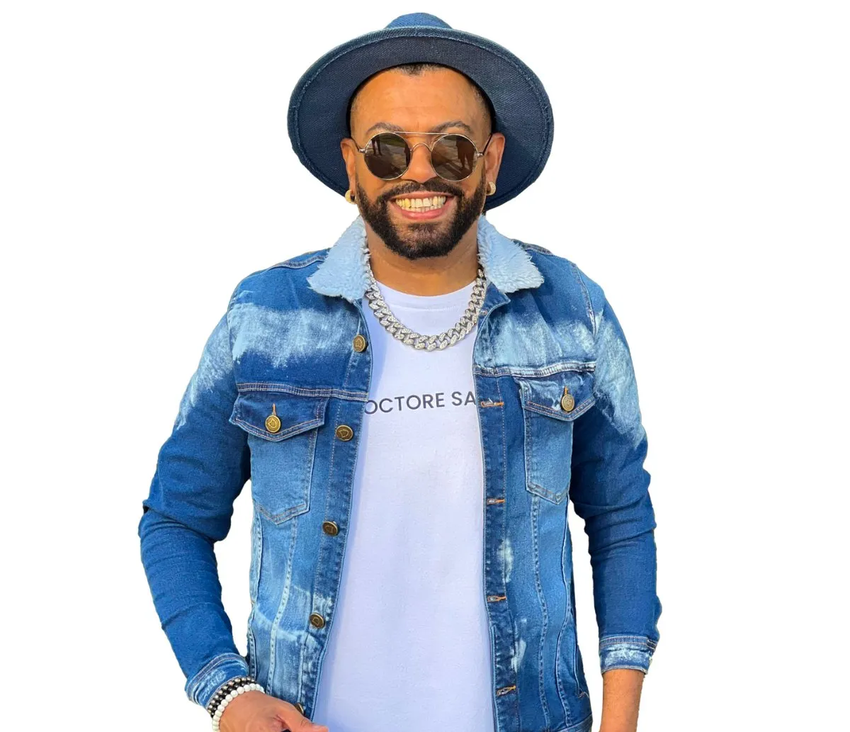 Em clima junino, Silvanno Salles fará show gratuito em shopping de Salvador