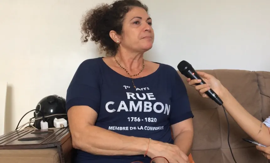 Mãe de Emanuel e Emanuelle saiu do Brasil após absolvição de Kátia Vargas; “me afastei”