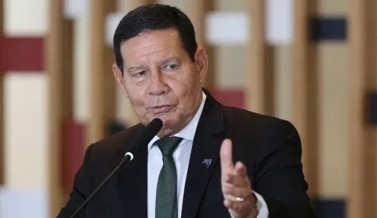 Alckmin e Mourão conversam por telefone e tratam da transição