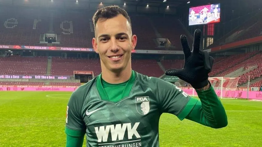 Bahia confirma pré-contrato com o lateral Iago Borduchi, do Augsburg