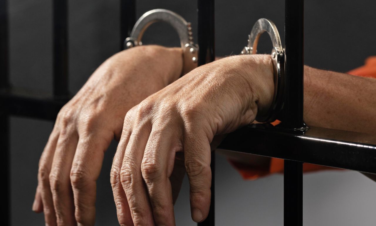 Penas para furto, roubo e golpes virtuais. Foto: Freepik