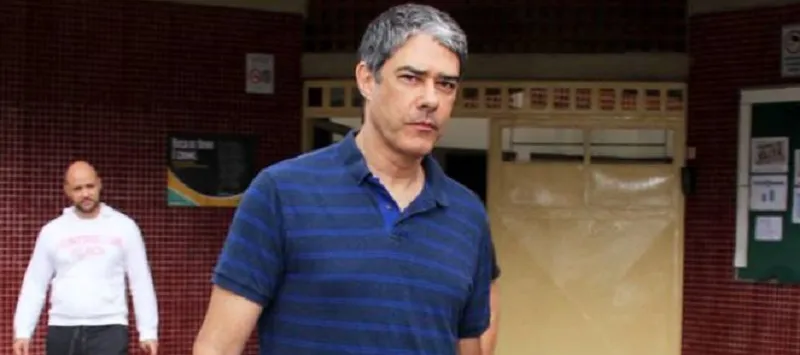 ROMANCE?: William Bonner aparece em foto com perita judicial após almoço e agita web