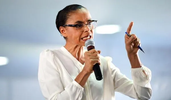 Marina Silva diz que Dilma inventou as fake news e que teve "algo similar ao gabinete do ódio"