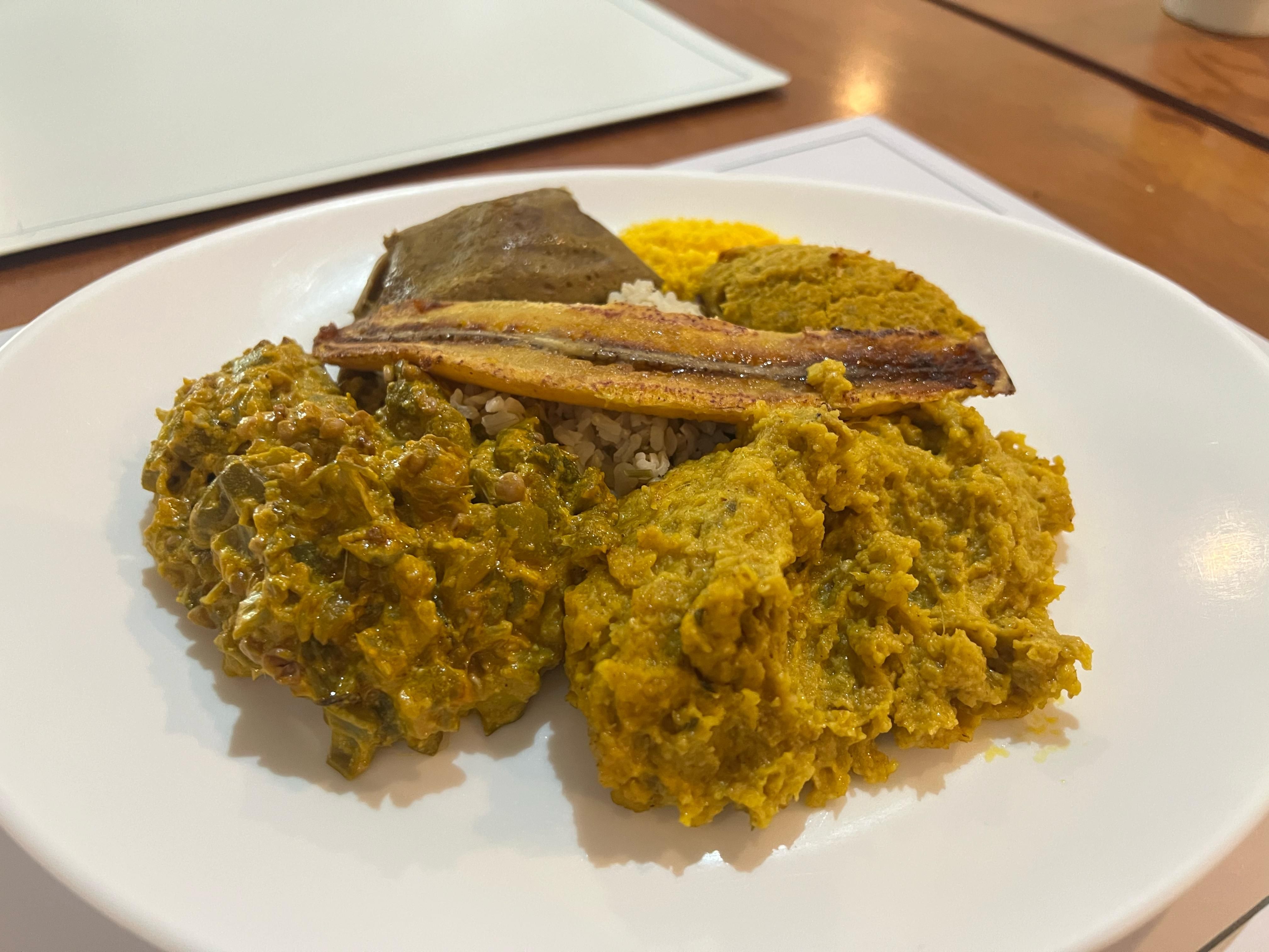No “Saúde na Panela”, o vatapá é de inhame e o acarajé é assado: comida baiana reinventada para todos os públicos. / Foto: Murilo Motta - Aratu On