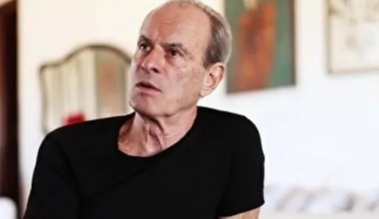 Ney Matogrosso publica nude sem querer e imagem fica 10 minutos no ar; "não só o mato que é grosso" 