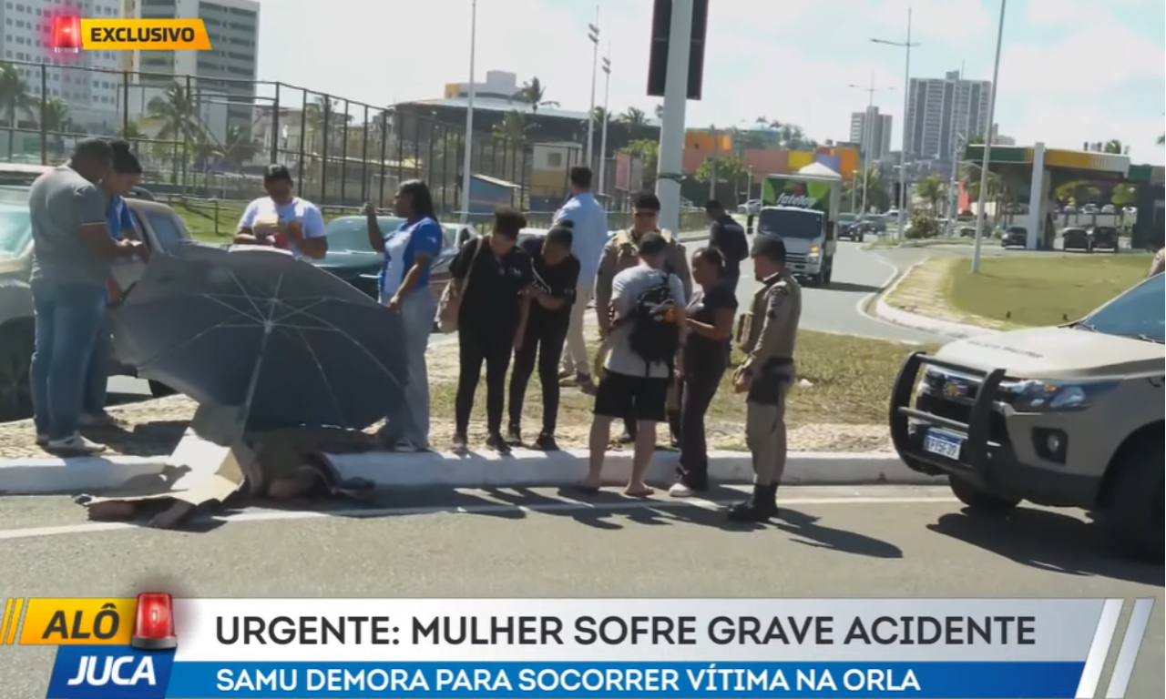 Mulher sofre acidente ap&oacute;s ser atropelada na Boca do Rio. Foto: TV Aratu