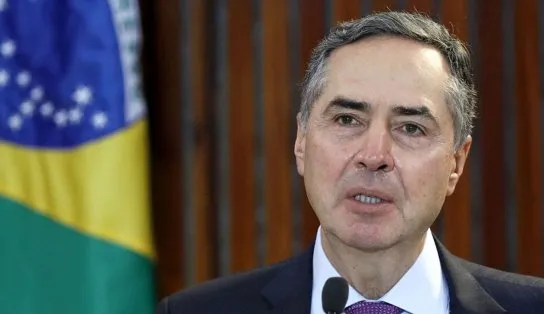 "Motivo real' de impeachment de Dilma foi falta de apoio, não pedaladas, afirma Barroso, segundo colunista