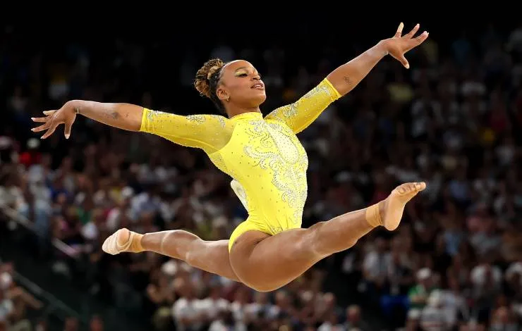 A melhor do nosso mundo: Rebeca Andrade é prata no individual geral da ginástica artística em Paris 2024