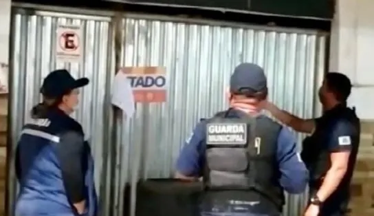 "Aqui, nessa mesa de bar": o dia em que o garçom foi embora e deixou 29 na "laranjada" em Feira de Santana