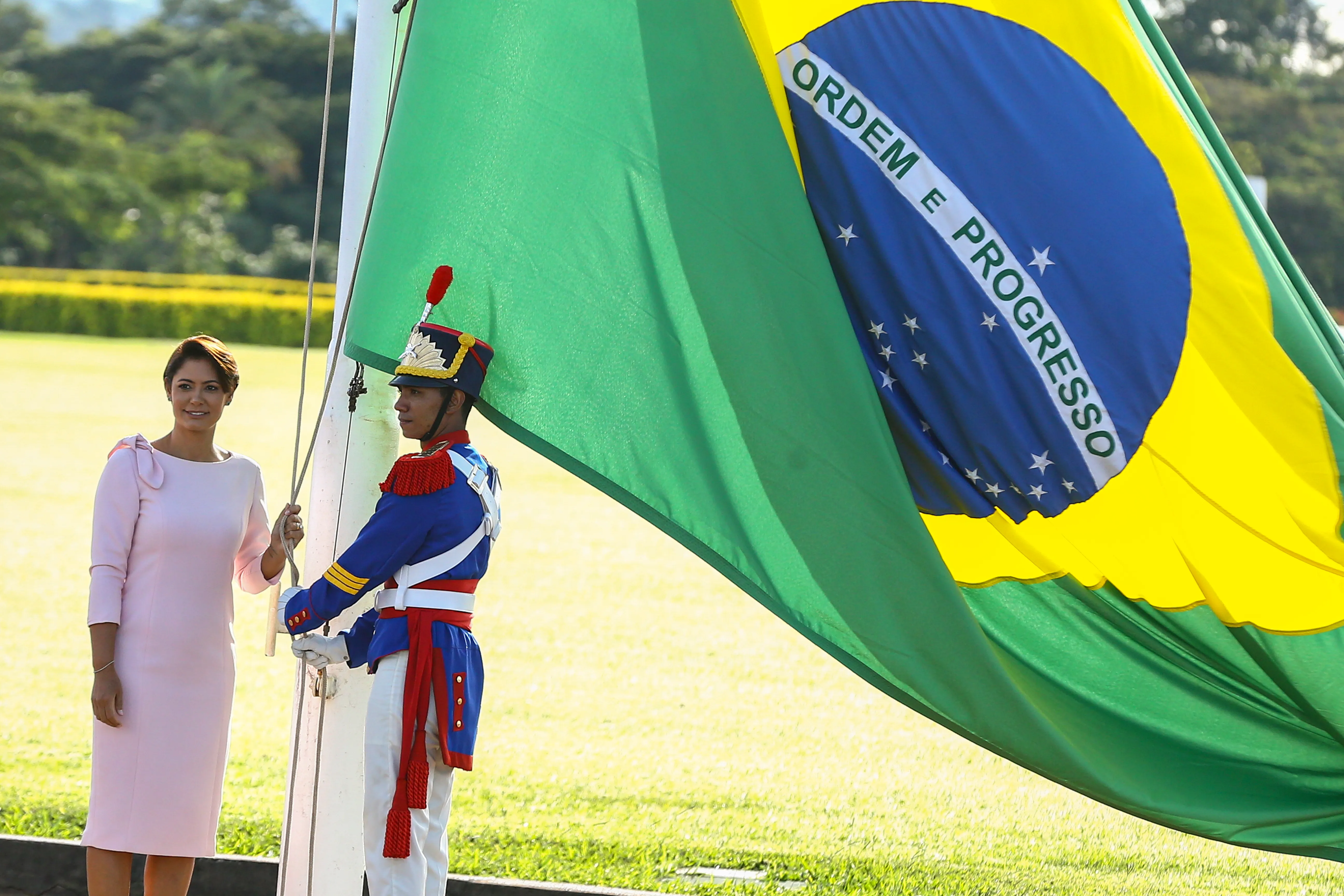 Michelle Bolsonaro 'quase pirou' durante mudança do Alvorada, diz Cid