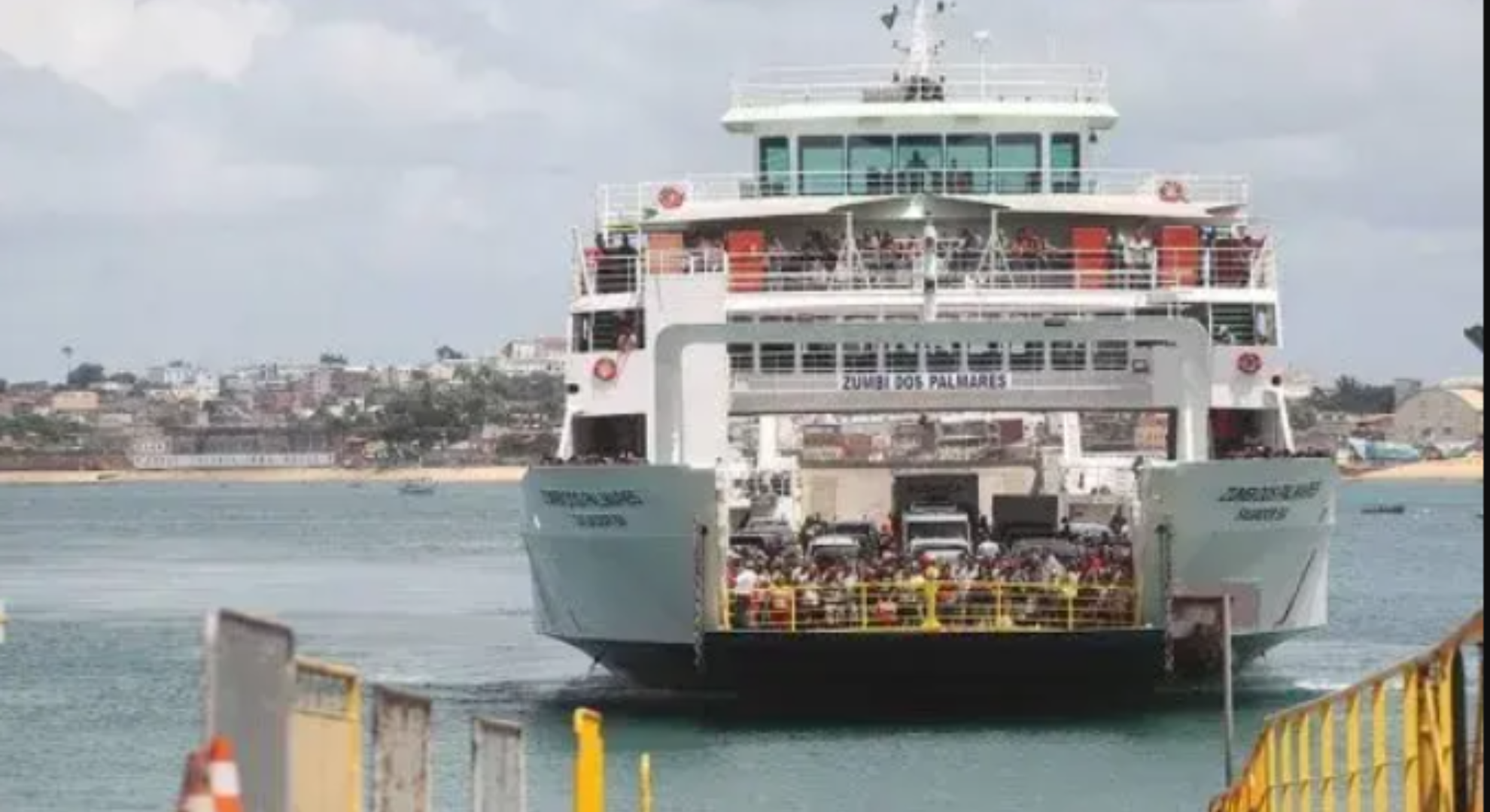 Ferry-Boat opera com restrições. Foto: Carol Garcia | GovBA