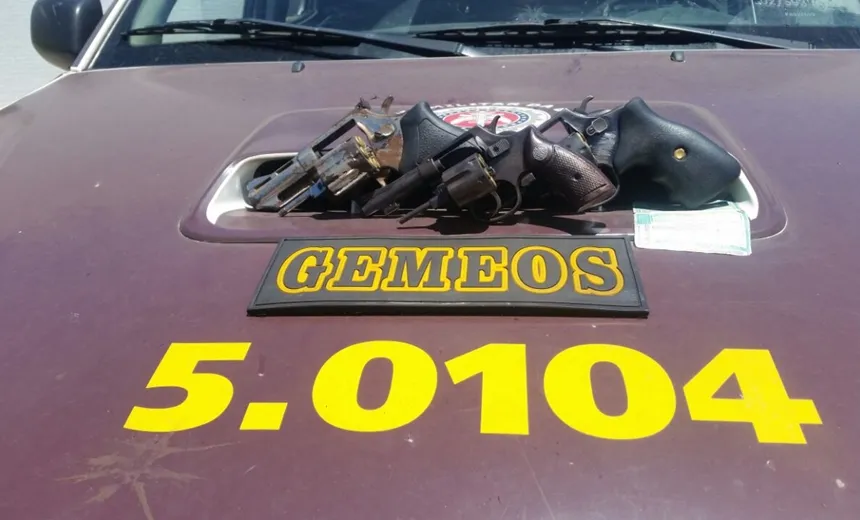 SAI DE BAIXO: Três morrem após a PM perseguir assaltantes na Estrada do Derba