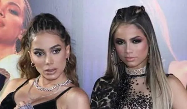 Anitta viveu romance "quente" com outra funkeira durante viagem de férias, diz jornal 