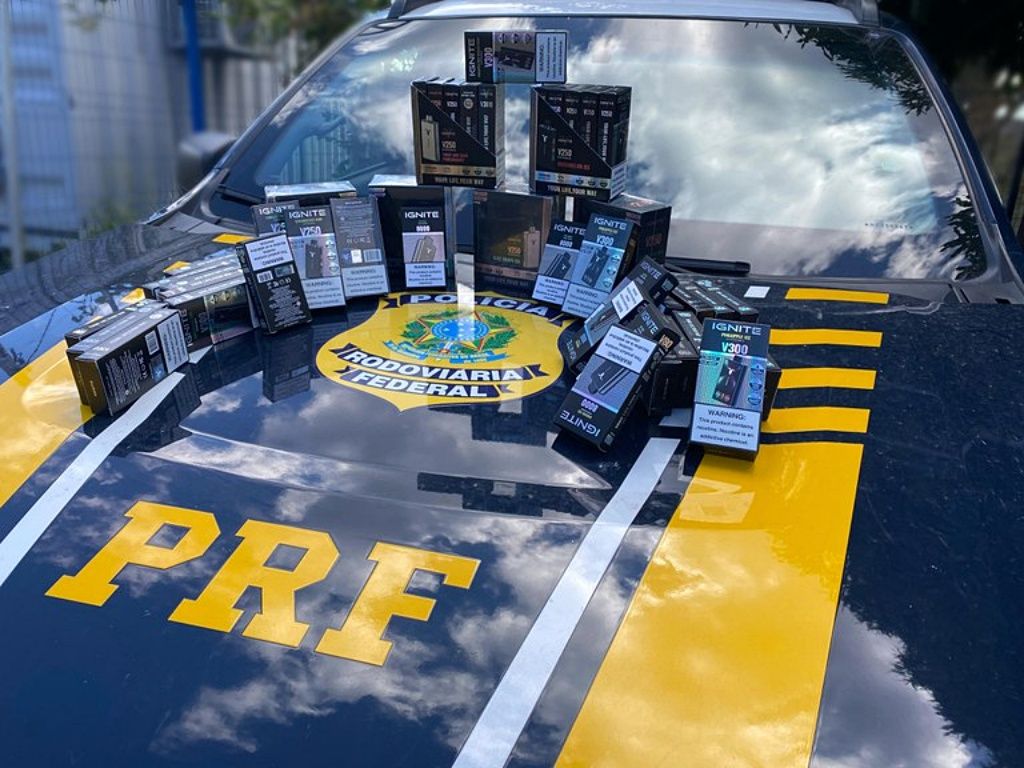 A carga de cigarros eletrônicos foi apreendida no bagageiro de um ônibus com destino à Juazeiro. Foto: Divulgação/PRF