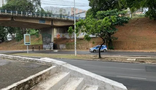 Mulher cai de viaduto e morre em Salvador; Polícia Civil investiga circunstâncias da queda