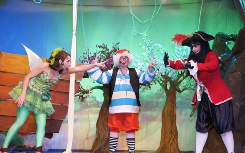 O Grupo Stripulia &eacute; refer&ecirc;ncia em teatro infantil na Bahia e aposta em figurinos coloridos, trilha sonora e intera&ccedil;&atilde;o com o p&uacute;blico para envolver as crian&ccedil;as/Foto: Divulga&ccedil;&atilde;o&nbsp;