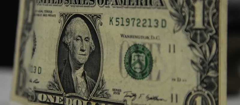 FÔLEGO: Um dia após reunião do Copom, dólar cai para menor valor em dois meses
