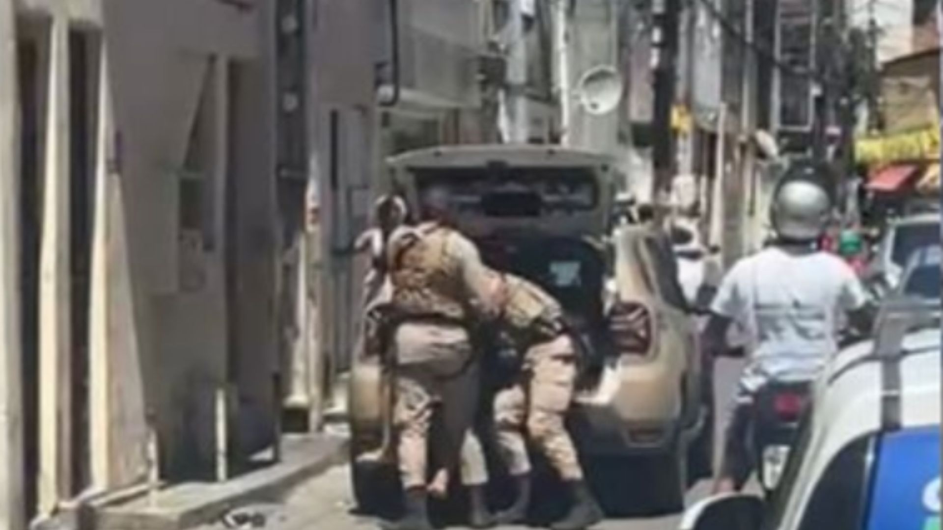 Denuncia de abordagem agressiva de policiais durante a&ccedil;&atilde;o no Vale das Pedrinhas