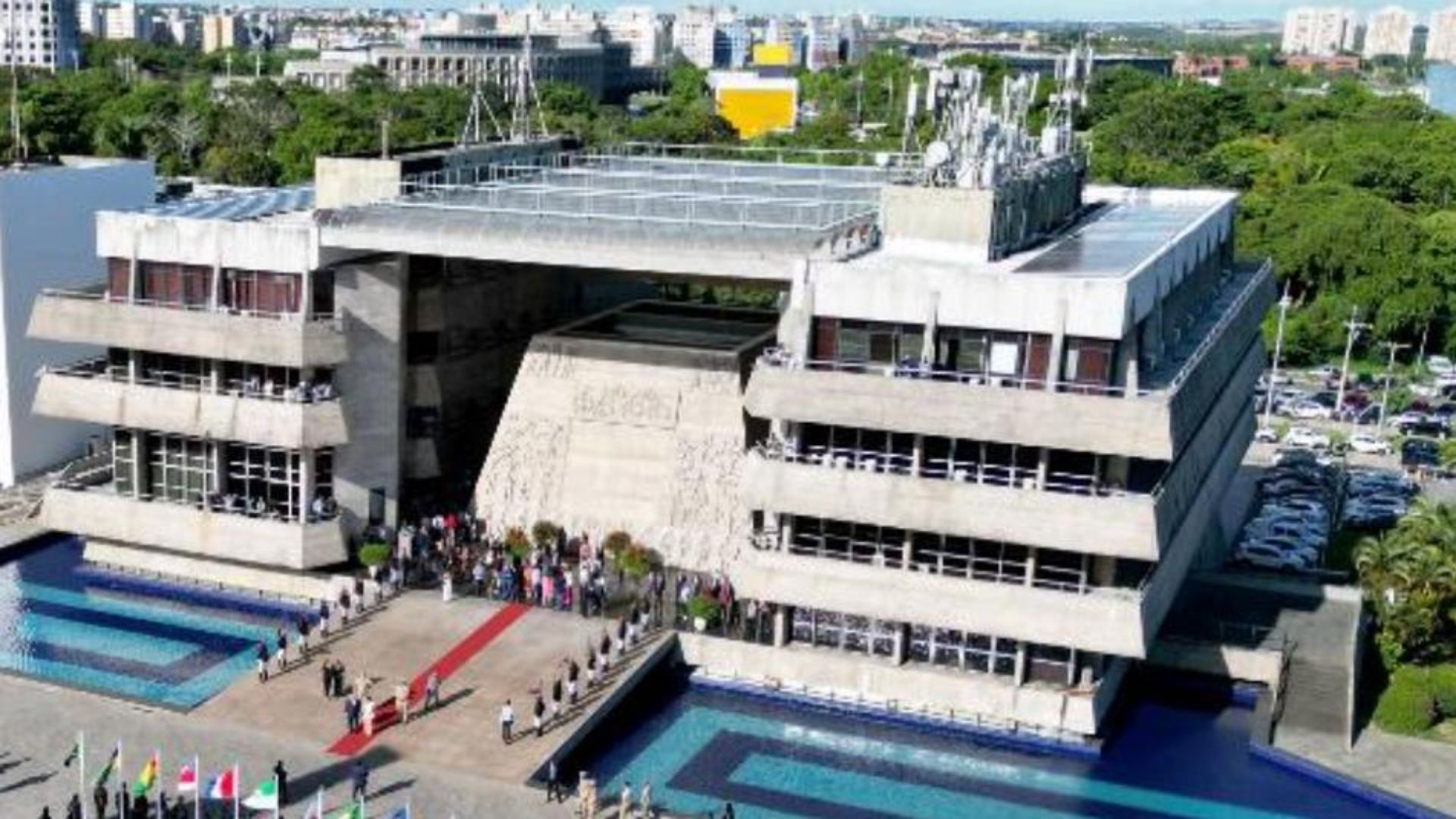 Janela partid&aacute;ria altera composi&ccedil;&atilde;o partid&aacute;ria