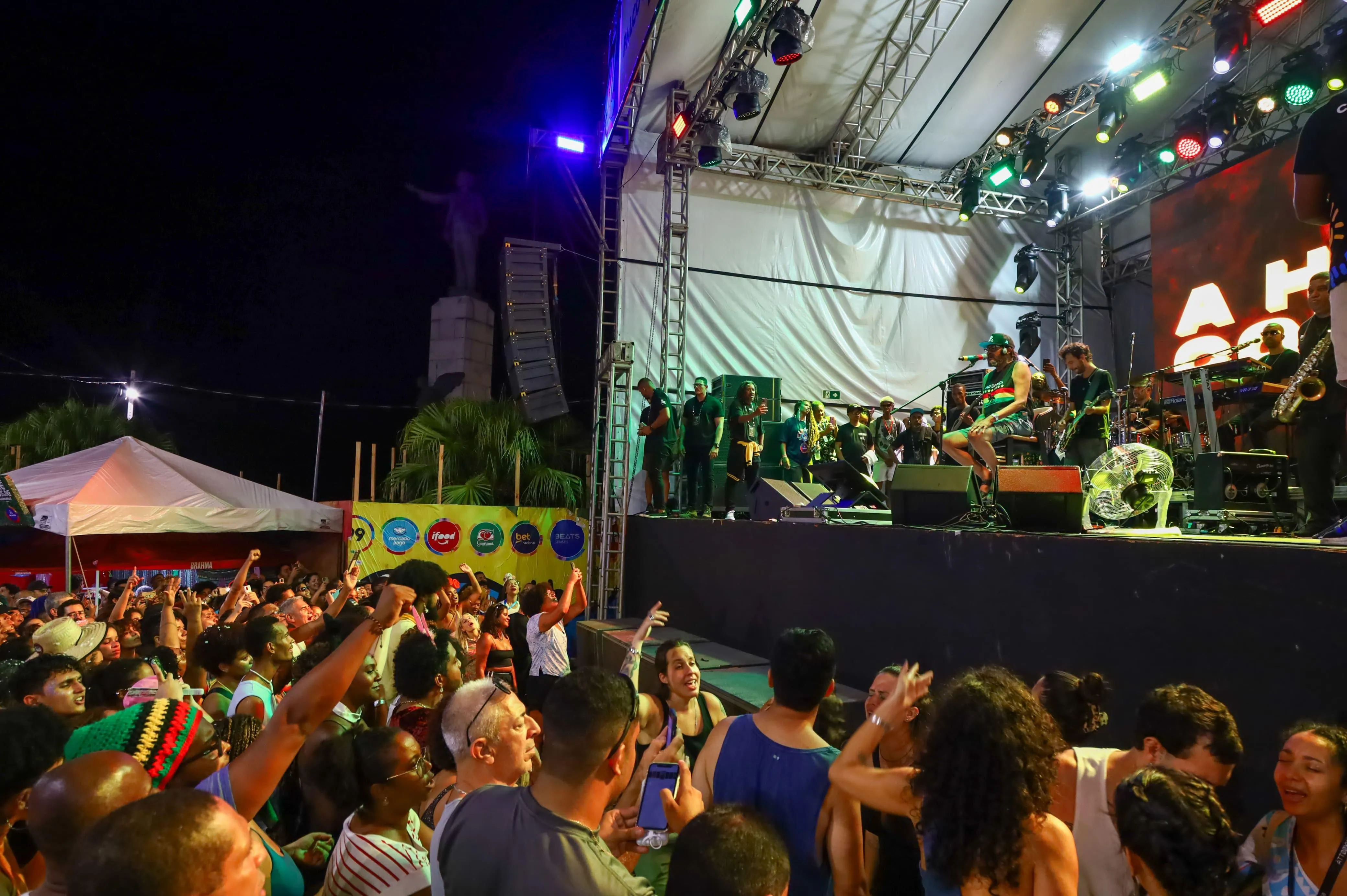 Prefeitura divulga atrações do Carnaval nos Bairros; veja programação