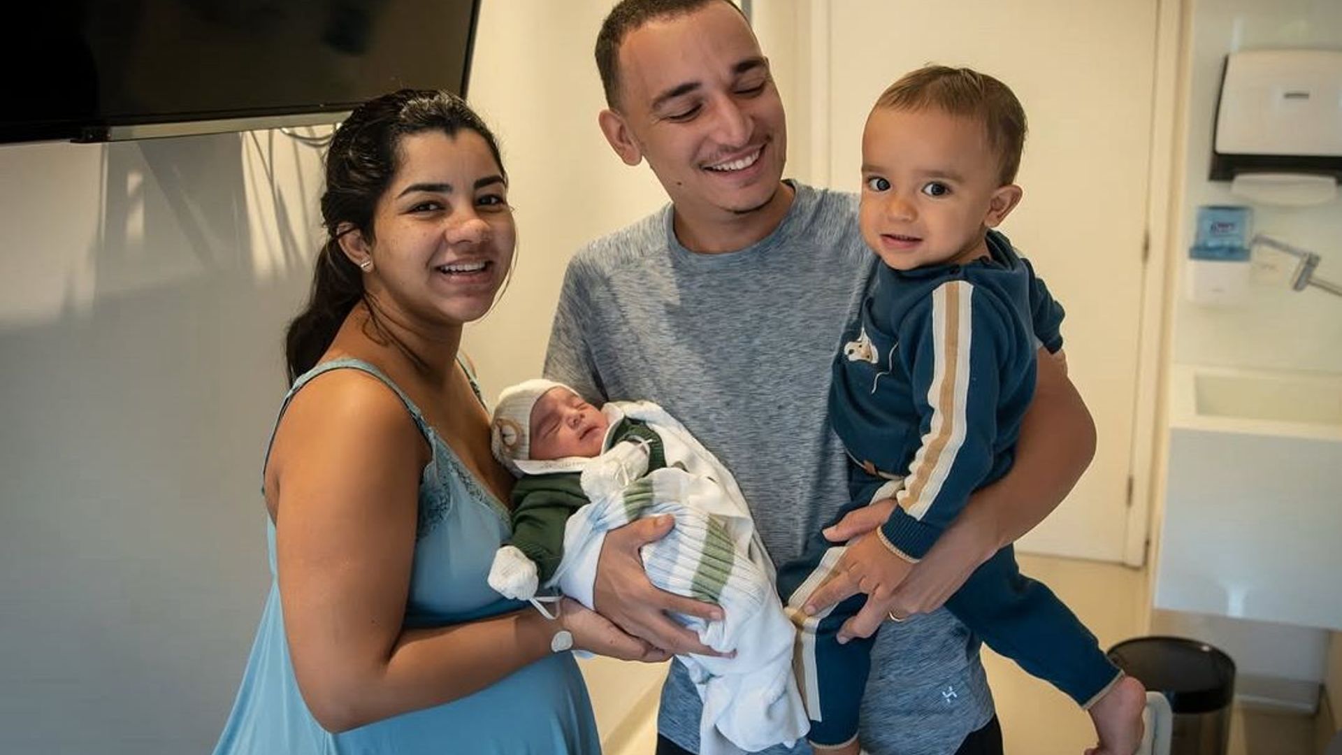 Ary Mirelle, Jo&atilde;o Gomes e os filhos Jorge e Joaquim | Foto: reprodu&ccedil;&atilde;o/Instagram