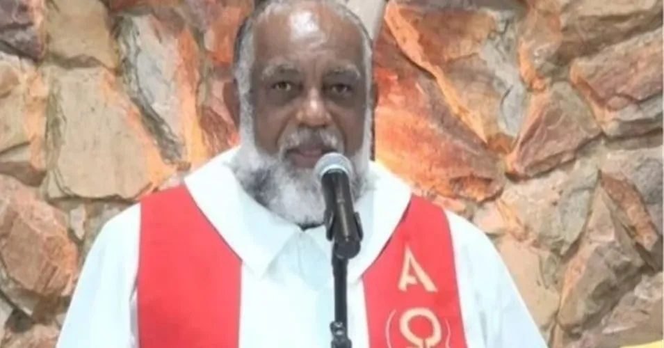 Padre é condenado a 43 anos de prisão por abuso sexual em igreja e colégio religioso