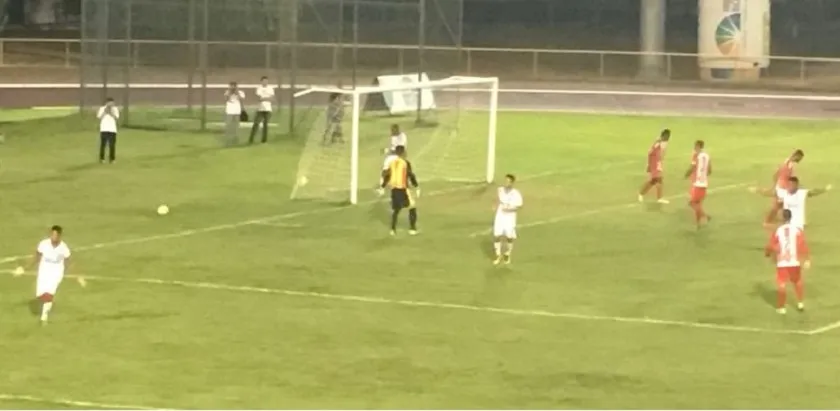 COPA DO BRASIL: Marinho faz dois gols no triunfo do Vitória sobre o Náutico-RR, na Arena Fonte Nova