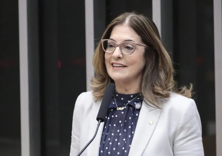 Deputada baiana vai liderar grupo da Câmara sobre proteção online de crianças