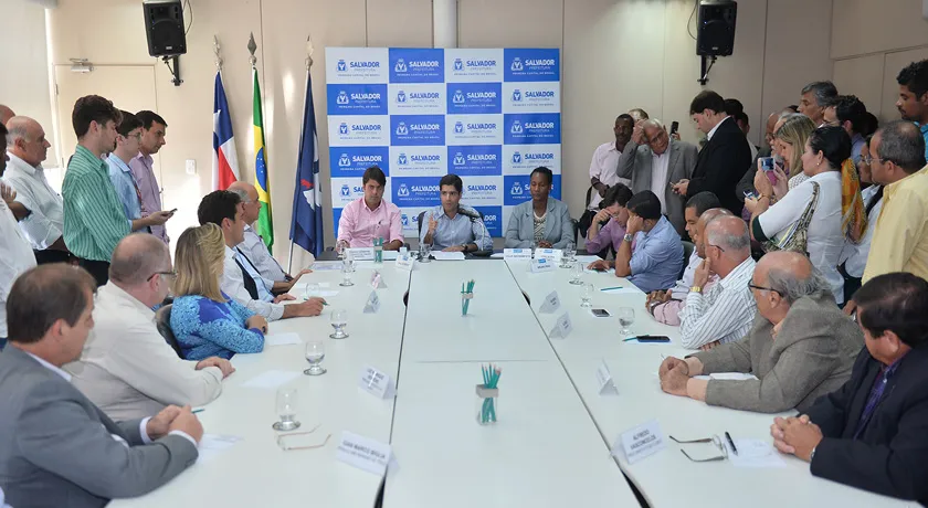 ACM Neto anuncia mudanças na cobrança do IPTU em Salvador
