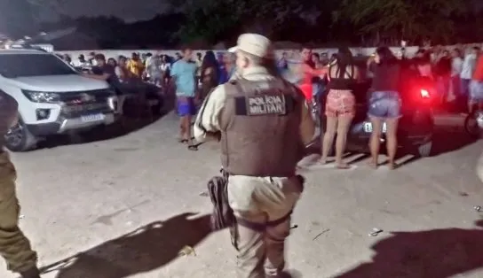 Pelo cano: Rondesp chega no "Bar do Buraco" e motos que estavam no "Pau Ferro" são levadas; entenda essa história