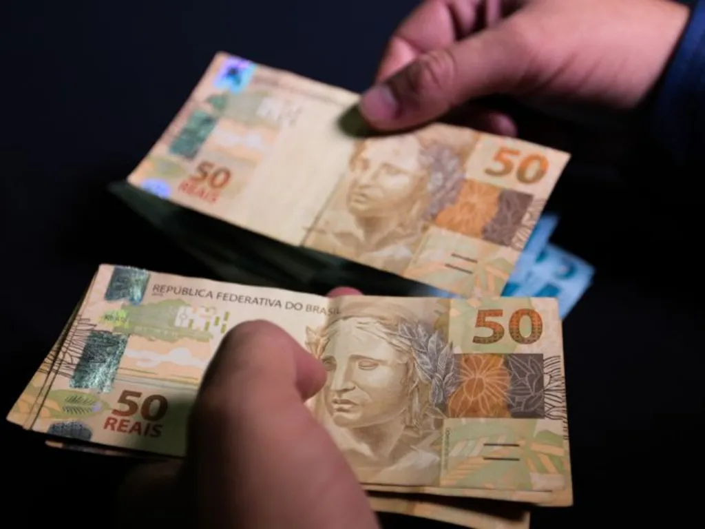 Dinheiro na conta! Pagamento do Abono Salarial começa nesta terça