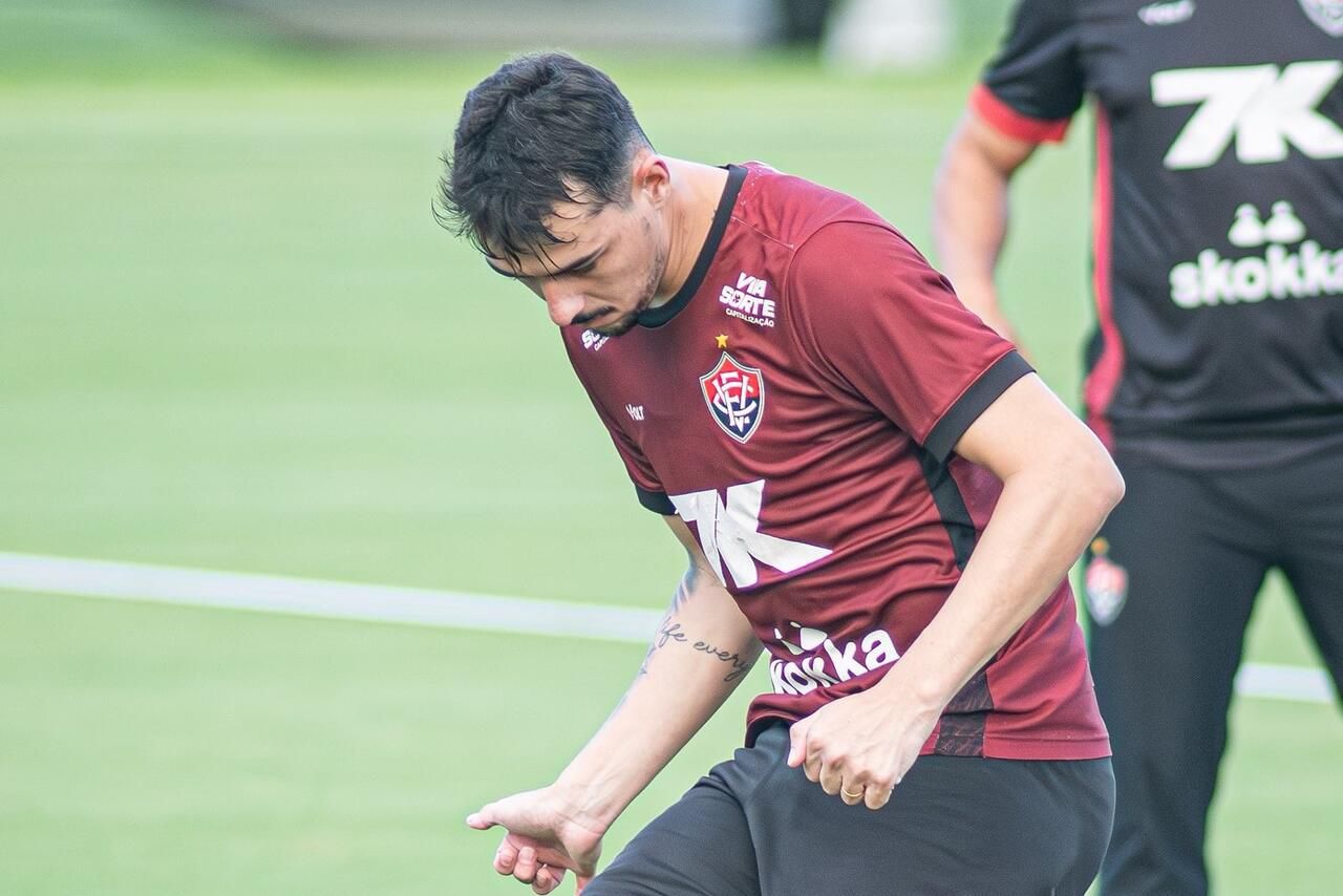 Vit&oacute;ria Vem De Uma Derrota Para O Athletico Pr, Pelo Brasileir&atilde;o  Divulga&ccedil;&atilde;o Ec Vit&oacute;ria