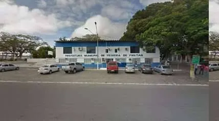 Justiça determina suspensão de lei que autoriza venda de áreas públicas em Teixeira de Freitas