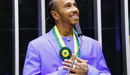 Lewis Hamilton do Brasil: Piloto inglês recebe título de cidadão brasileiro 