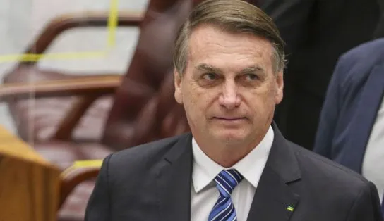 Bolsonaro estaria ligado a ‘caixa 2’ e a atos golpistas, diz portal