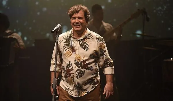 Novo álbum de Luís Martins destaca arranjos exclusivos para clássicos de Chico Buarque e Caetano Veloso