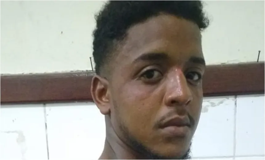 Suspeito de tráfico de drogas é descoberto e preso após agredir a esposa