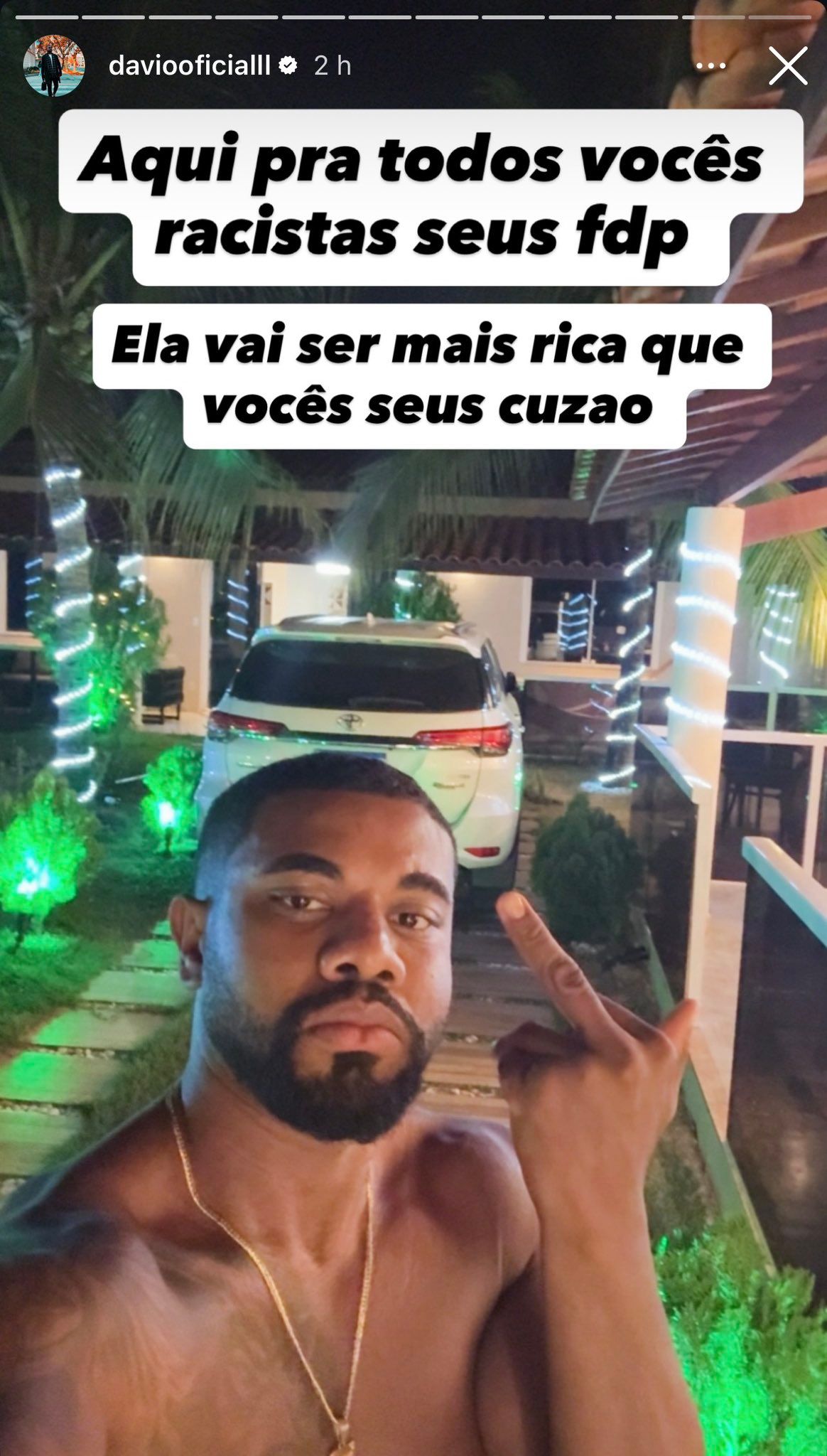 Davi Brito manda recado a preconceituosos