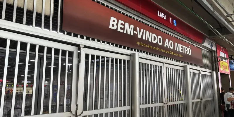 Estação de Metrô da Lapa, é fechada está manhã, por volta das 7 horas/Foto: Luan Julião