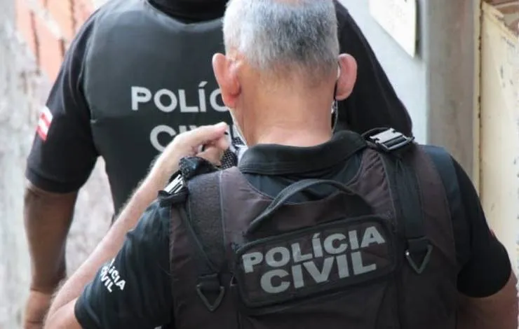 Dois homens são presos suspeitos de integrar facção criminosa no Litoral Norte da Bahia