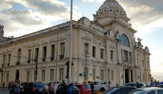 Governo da Bahia desapropria área no Centro Histórico de Salvador e Palácio Rio Branco deve virar hotel