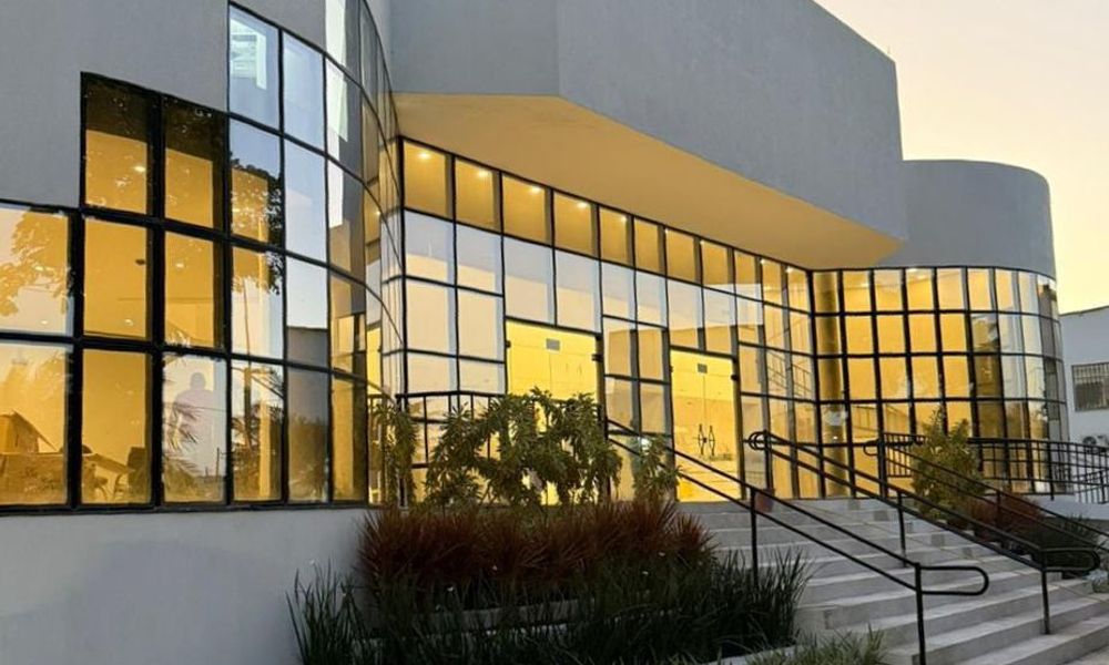 Teatro Dona Cantô É Eraberto