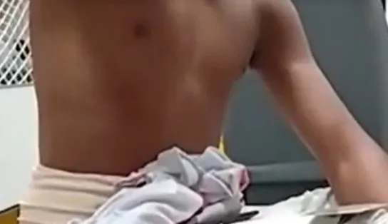 Jovem é esfaqueado na frente da escola que estuda em Jequié, na Bahia